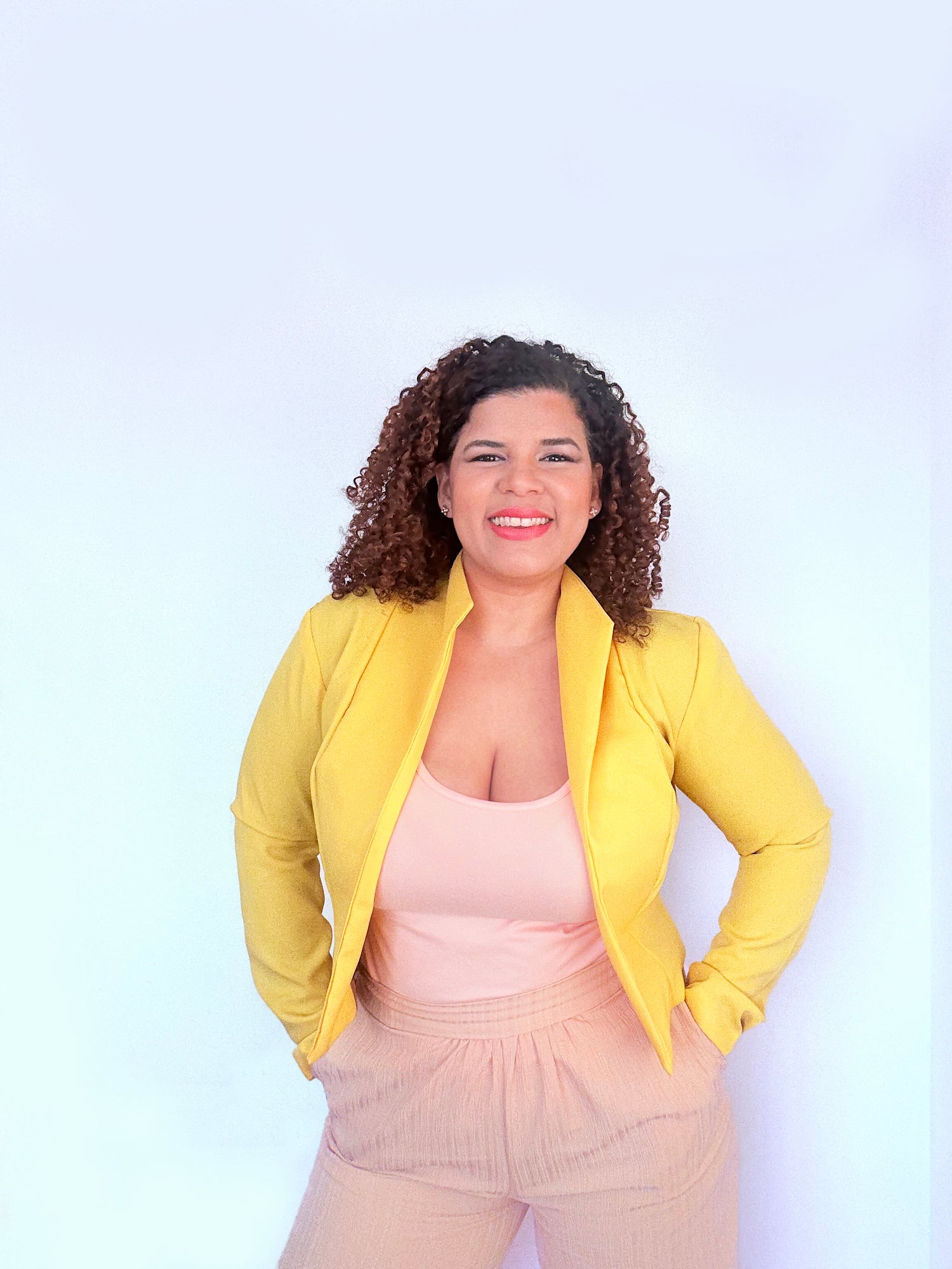Founder of The Bobbin Bloom wearing yellow Camellia lined blazer - a comprehensive new chapter in digital sewing patterns