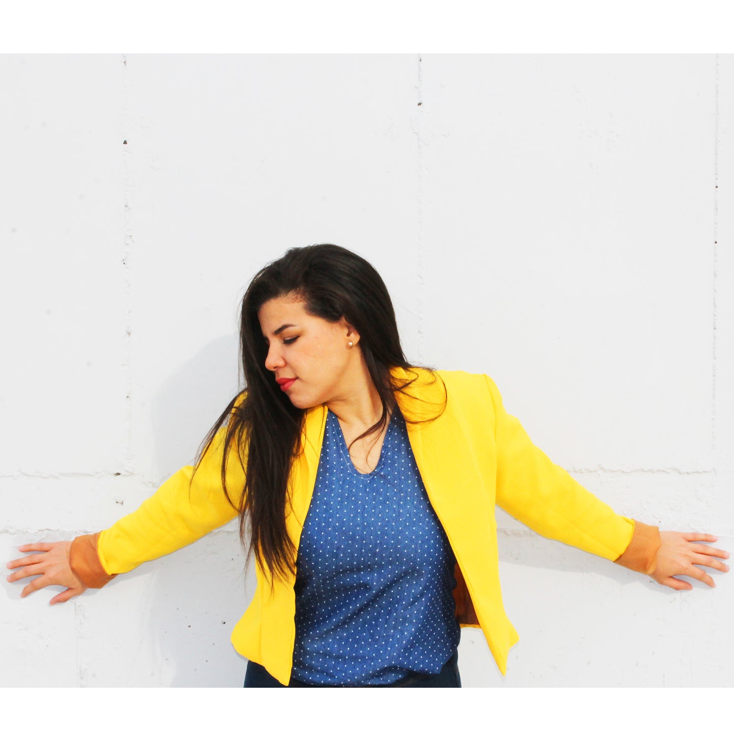 Yellow Camellia lined blazer showing fit and movement - sewing pattern details