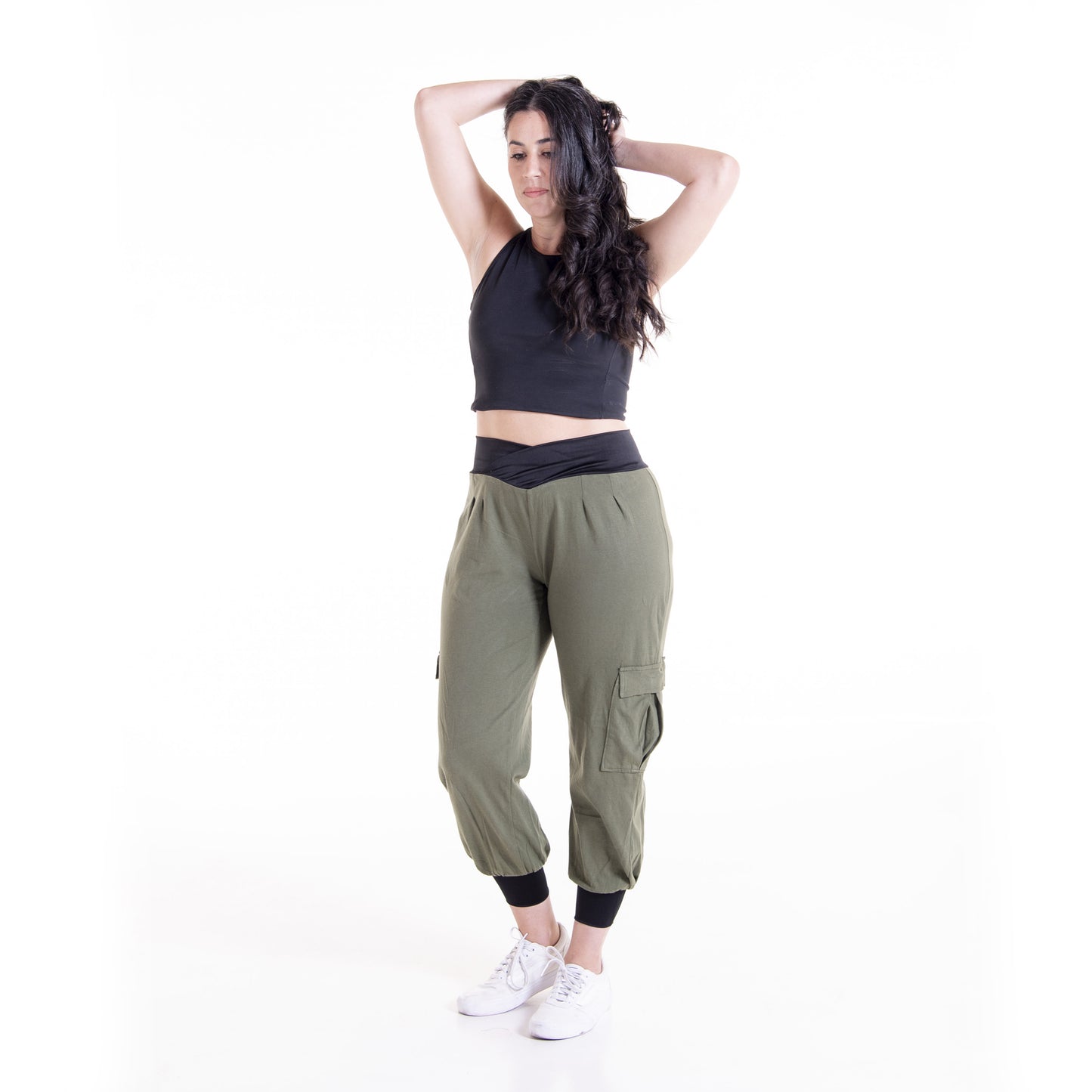 Woman wearing olive green Flax cargo pants - sewing pattern by The Bobbin Bloom