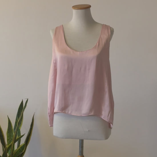 Video showcase of Blossom Tank top sewing pattern garment
