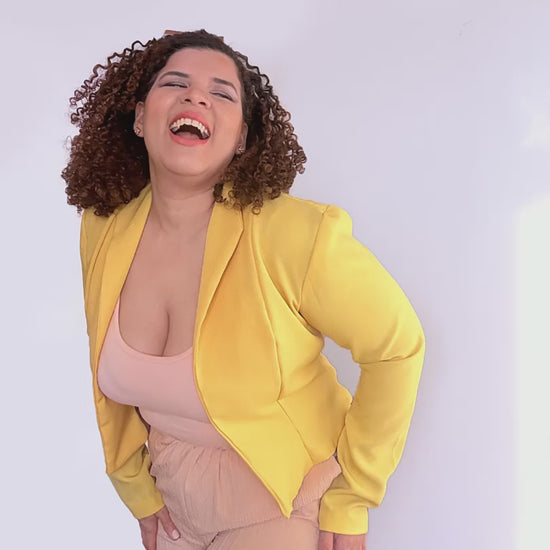 Video showcase of Camellia lined blazer sewing pattern garment
